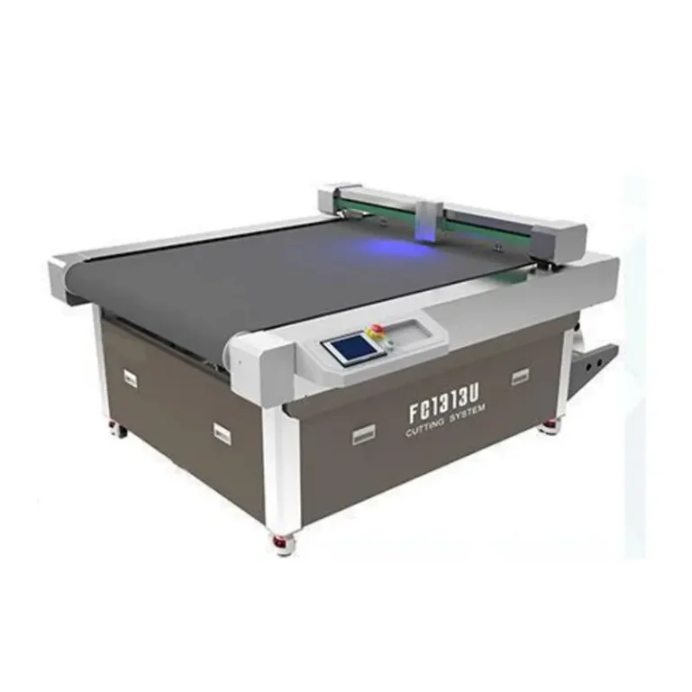 Oscillating knife cutting machine for rubber gasket production